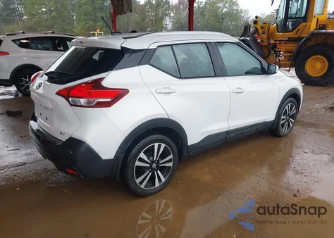 2020 Nissan Kicks Sv Xtronic Cvt from USA, damaged, VIN 3N1CP5CV4LL578027